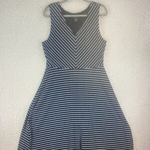 Rachel Zoe Navy and White Striped V-Neck Midi Dress